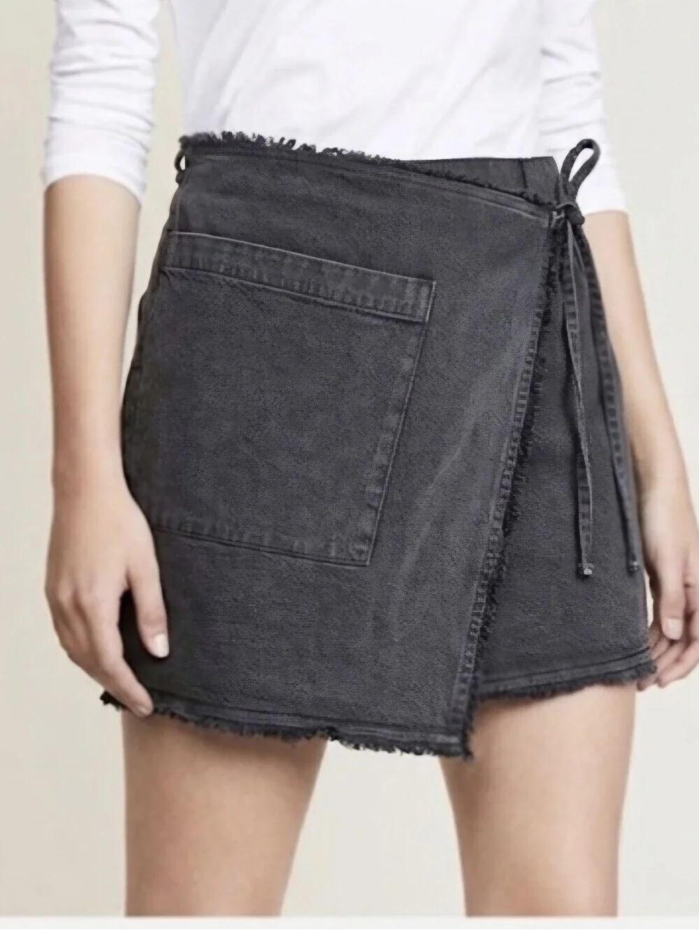 Splendid Women's Large Black Denim Distessed Faux Wrap Mini Skirt NWT $98